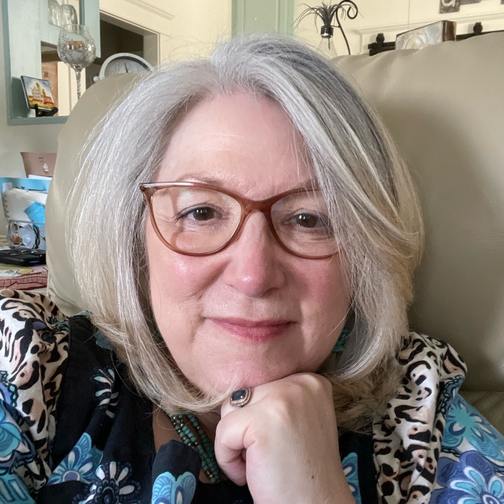 Meet your Posher, Debra